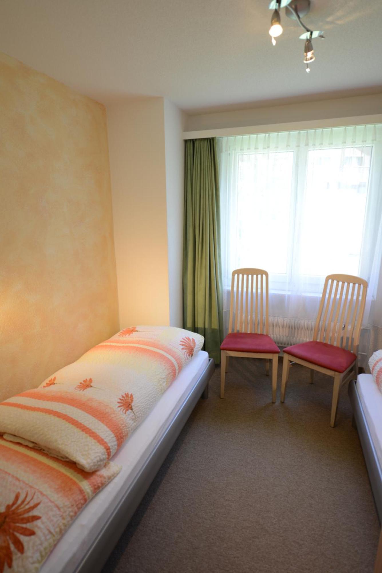 Haus Kandahar Saas Fee Quarto foto