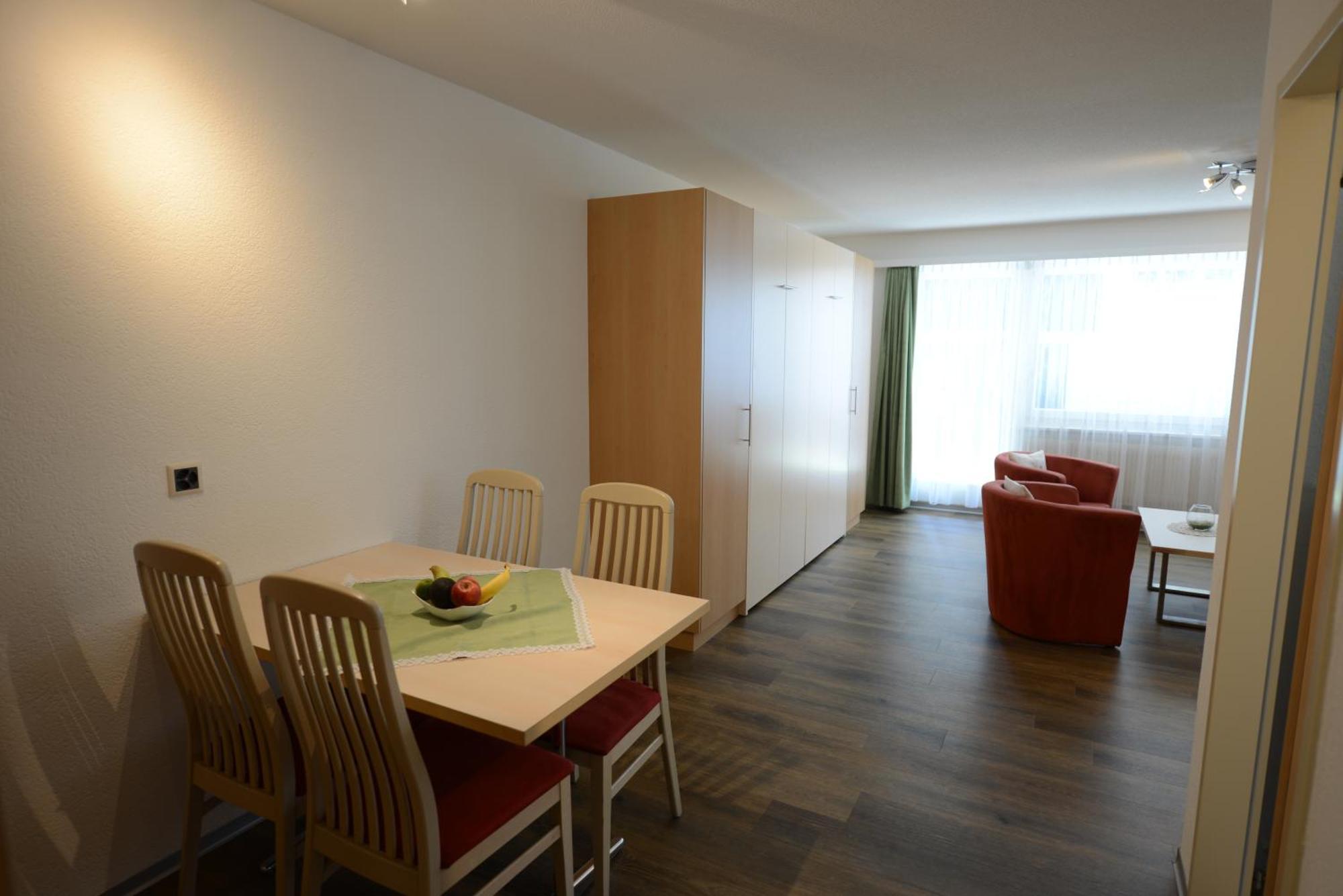 Haus Kandahar Saas Fee Quarto foto