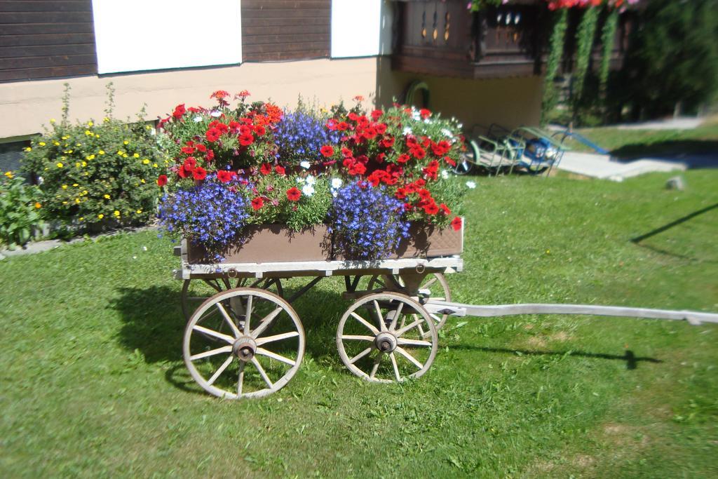Haus Kandahar Saas Fee Exterior foto